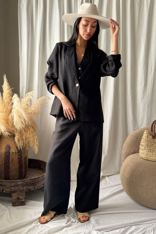 Timeless linen blazer, black