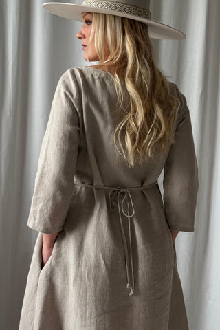 Gisela pellavamekko, natural