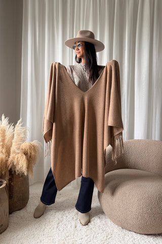 Zermatt poncho luxury, mocha mousse