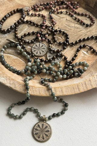 Buddha 40 necklace, olive