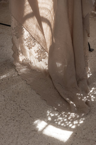 Shabby pellavapöytäliina, cashmere