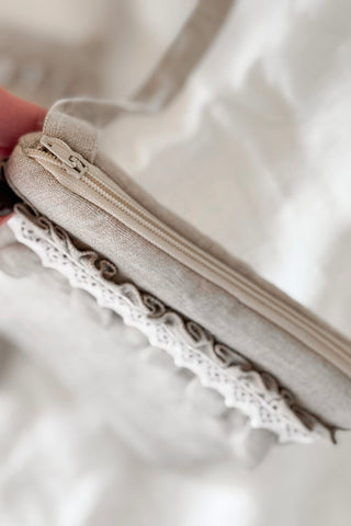 Bypias mobile bag, natural + white lace