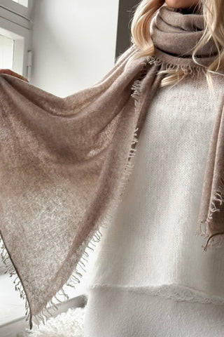 Cashmere love scarf, taupe