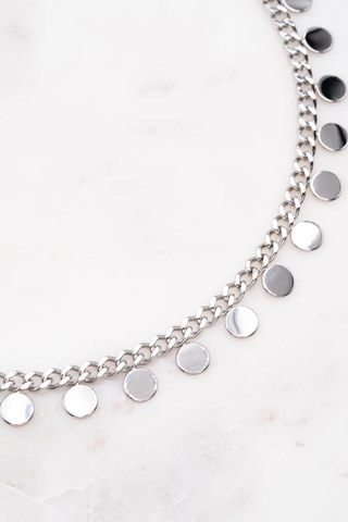 Cassiadore kaulakoru, hopea