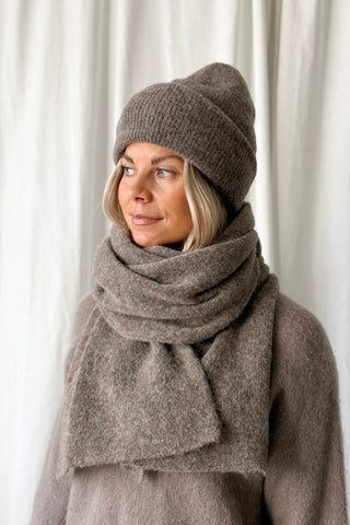 Chamonix alpaca scarf, taupe