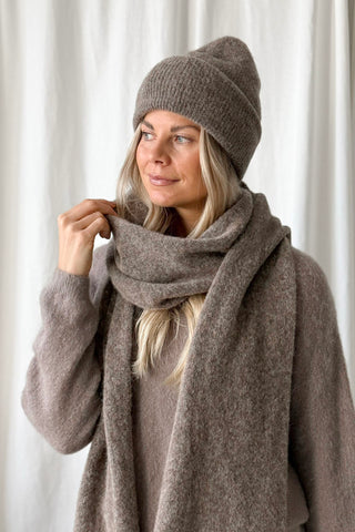 Chamonix alpaca scarf, taupe