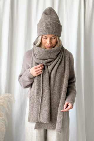 Chamonix alpaca scarf, taupe