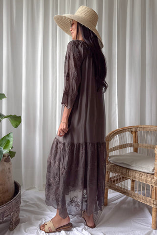 Daisy Dreams silkkiviskoosimekko, coffee