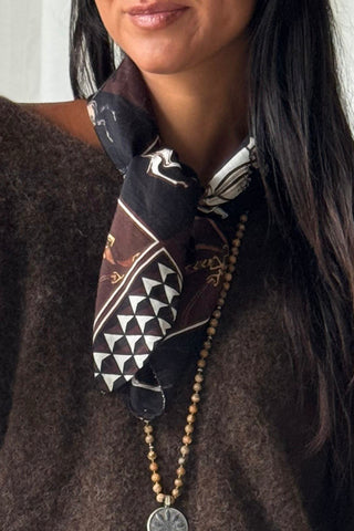 Derby horse scarf