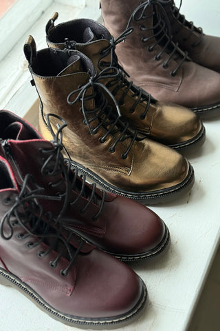 Efany nahkanilkkurit, burgundy