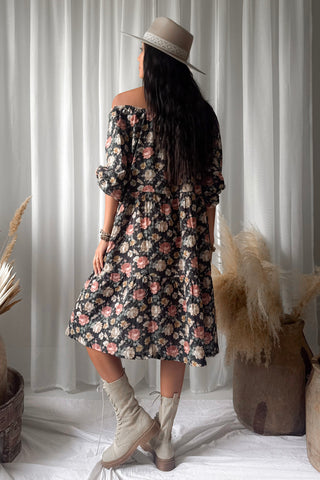 Emilia puuvillamekko, black cottage floral
