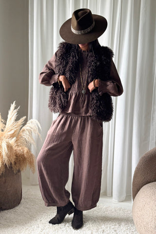 Furry liivi, coffee