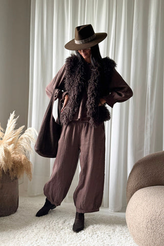 Furry liivi, coffee