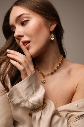 Inez korvakorut, silk