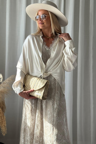 Lace Charm hame, hiekka