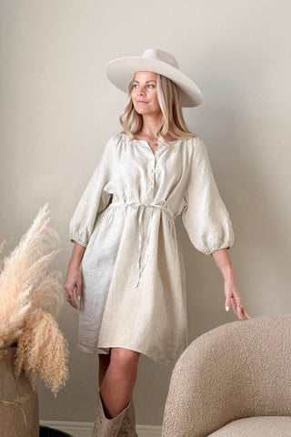 Lucia pellavamekko, sand