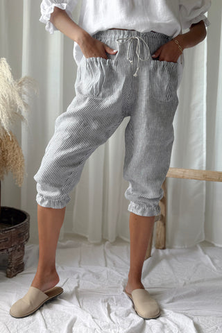 Mameluk linen capris, blue stripe