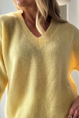 Melisse neule, lemon