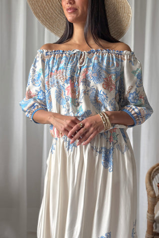 Nikki silkkiviskoosimekko, magic villa light blue