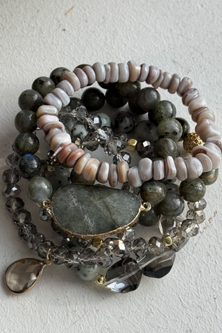 Poppy bracelet, grey