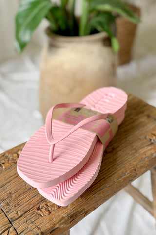 Flip flops, pink sorbet
