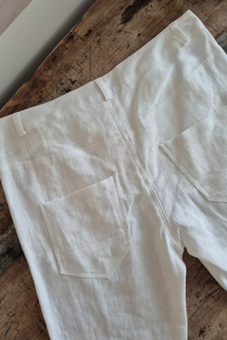 Linen pants tease men, white