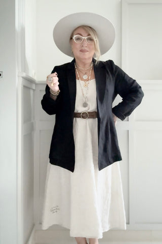 Timeless linen blazer, black