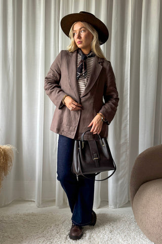 Timeless linen blazer, coffee