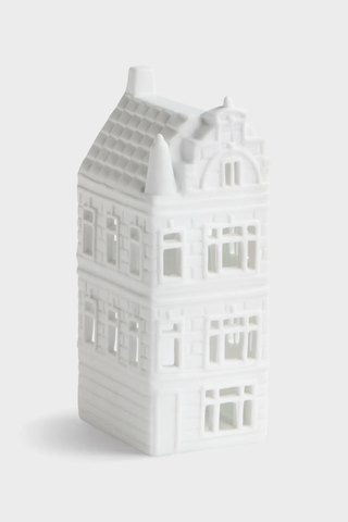 Talolyhty canal house, tower