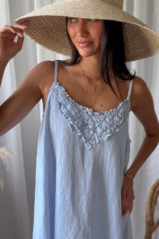 Villa lace linen dress, light blue