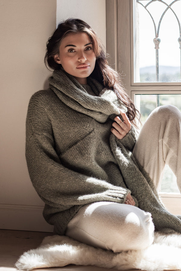 Isabella neule, oliivi