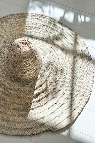 Mallorca hattu, natural
