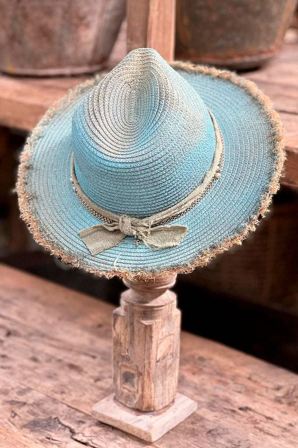Mediterranian sky hattu
