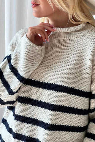 New day knit, off white