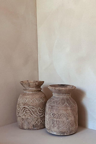 Pot wood vase, engraved