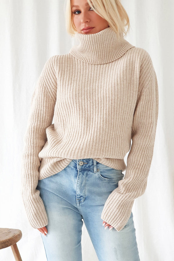 Timeless pooloneule, beige